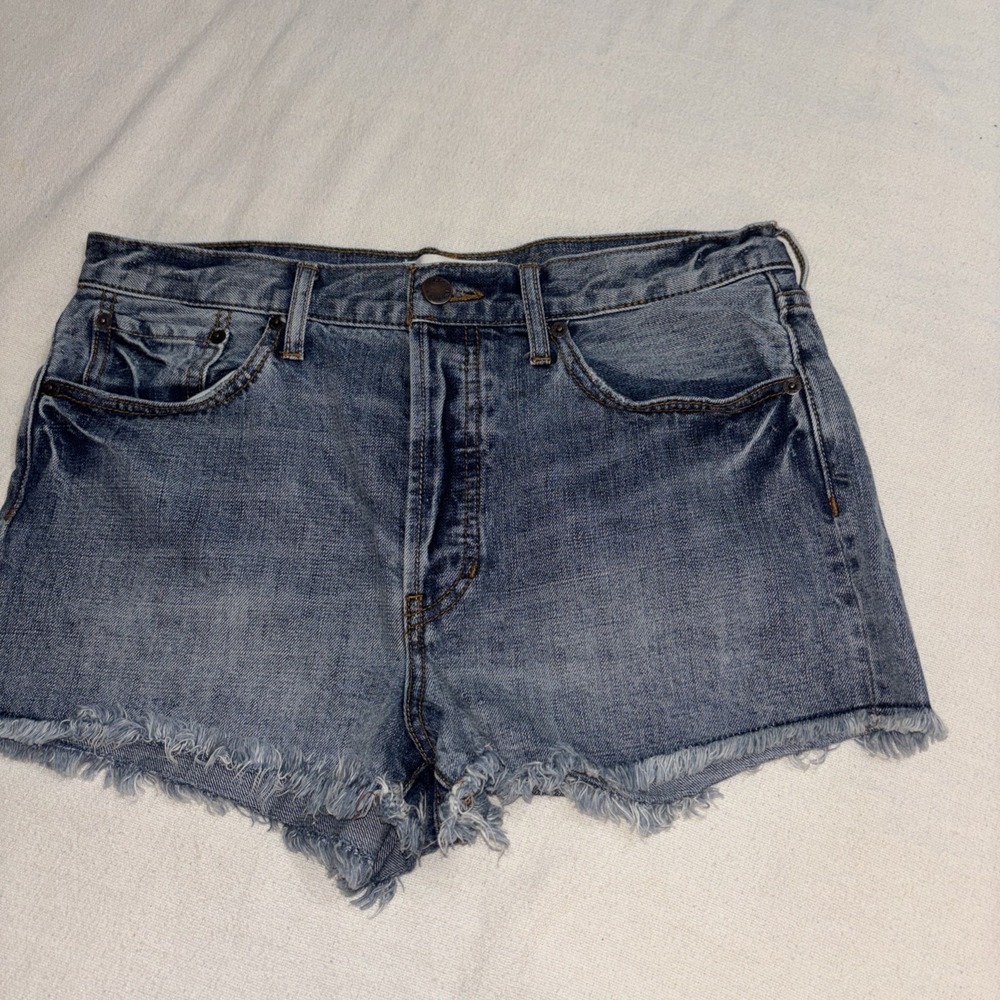 We The Free Women's Distressed Denim Shorts Raw Hem High Rise Size 30